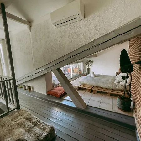 O Saudade - Centre * 佩皮尼昂